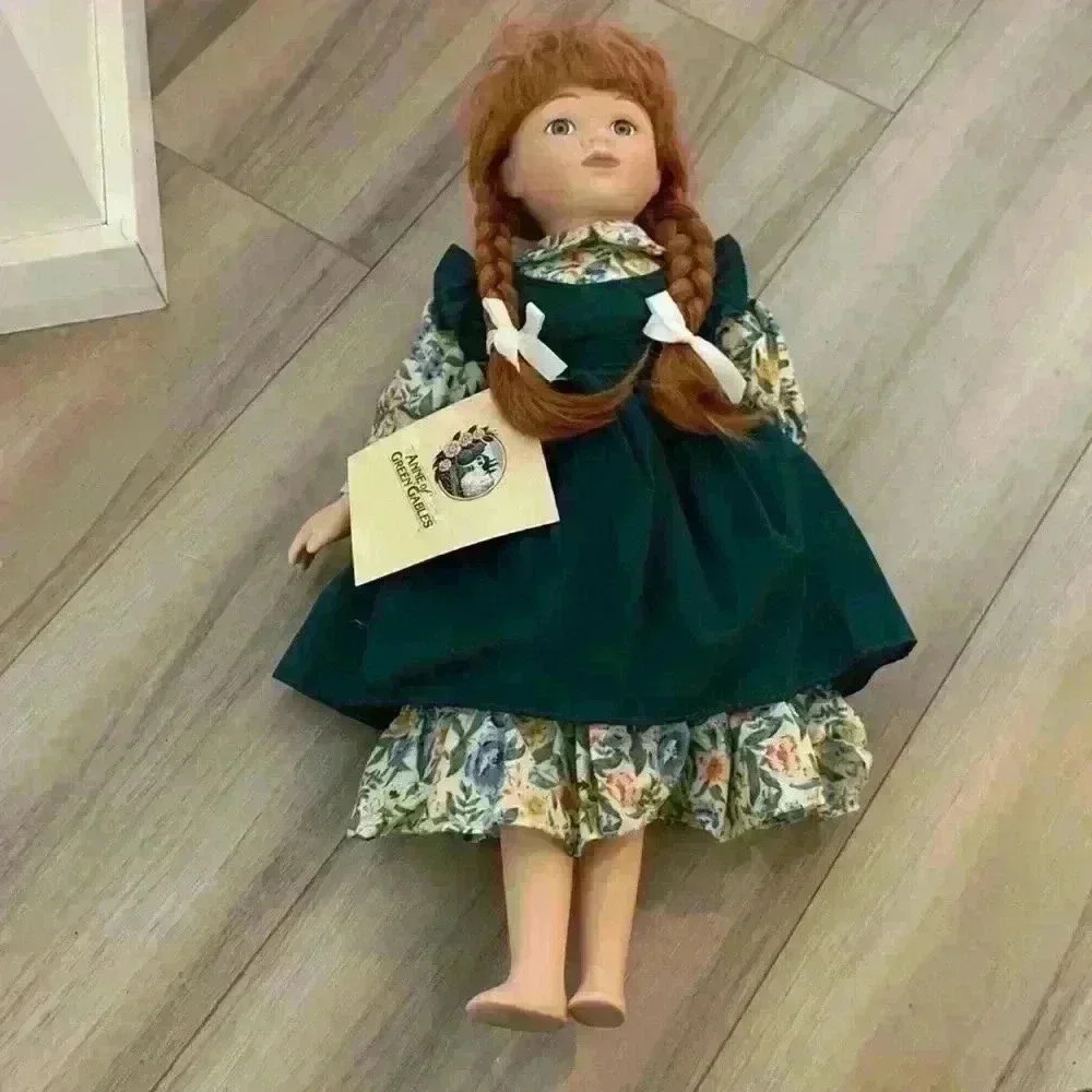 Anne of Green  Gables doll - Picture 6 of 7